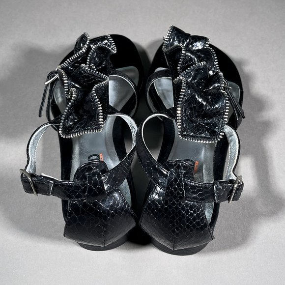 Unlisted A Kenneth Cole Production Black Grape Stomping Thong Sandals Size 6 - Picture 6 of 14